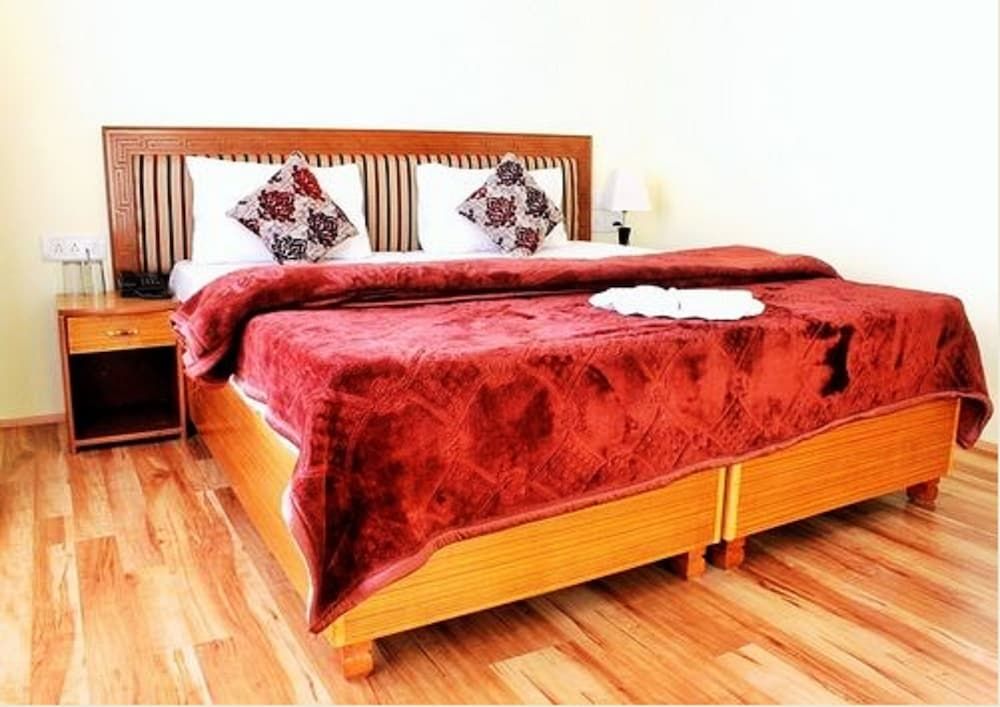 Himalayan Residency Ladakh Deluxe Double Room 38