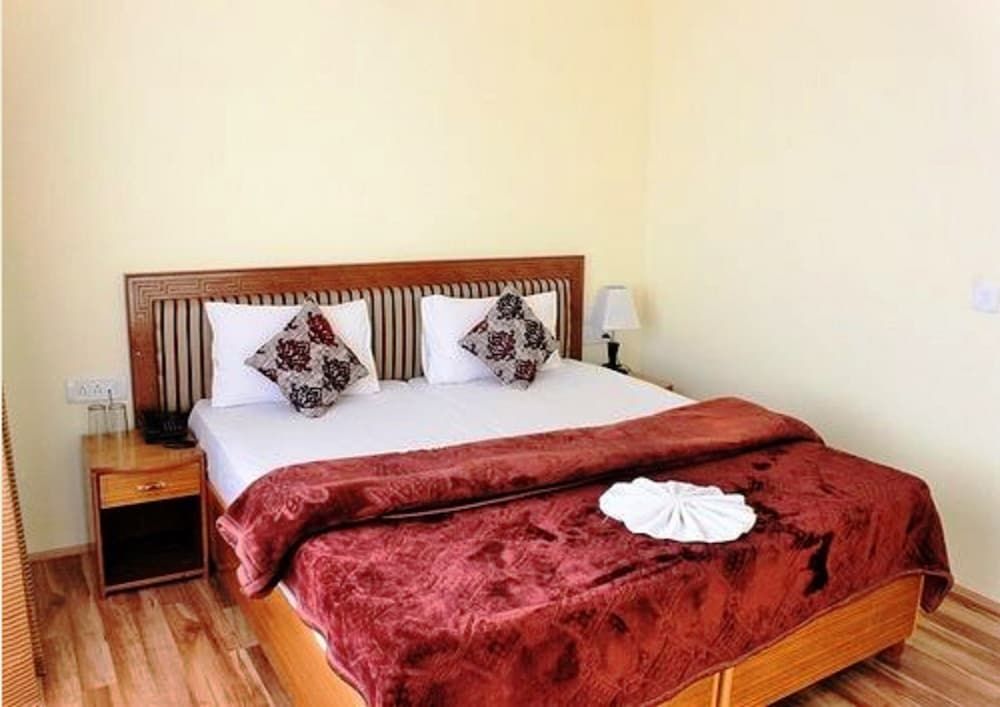 Himalayan Residency Ladakh Deluxe Double Room 32
