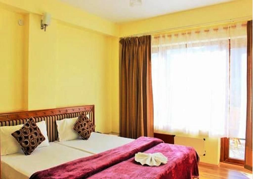 Himalayan Residency Ladakh Deluxe Double Room 7