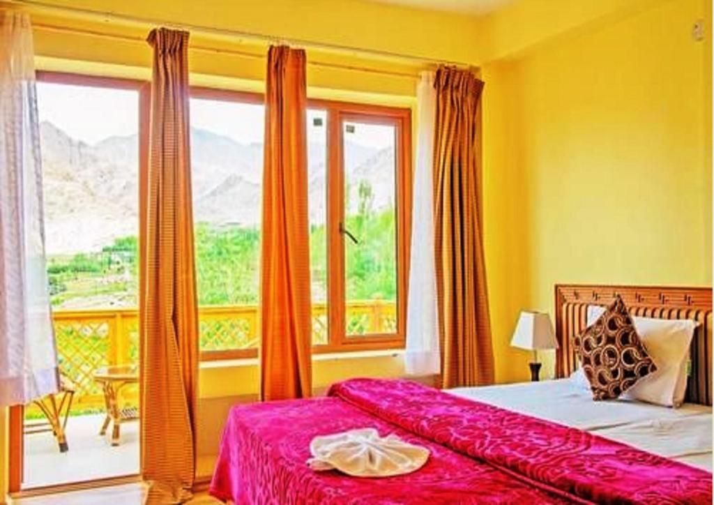 Himalayan Residency Ladakh Deluxe Double Room 8