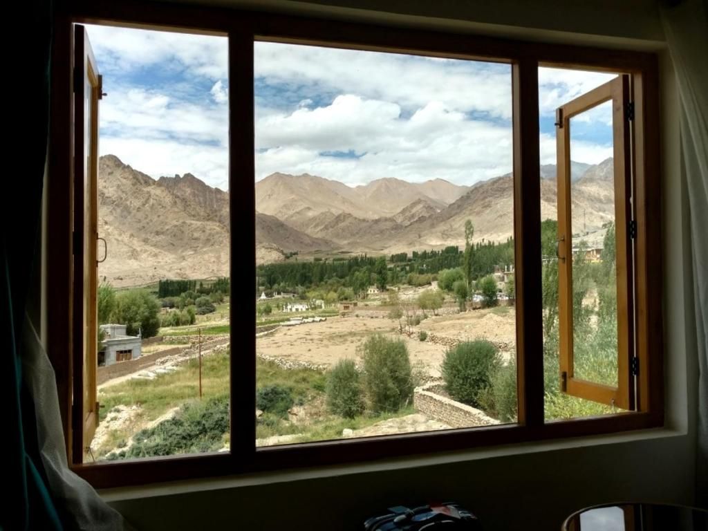 Himalayan Residency Ladakh Deluxe Double Room 11