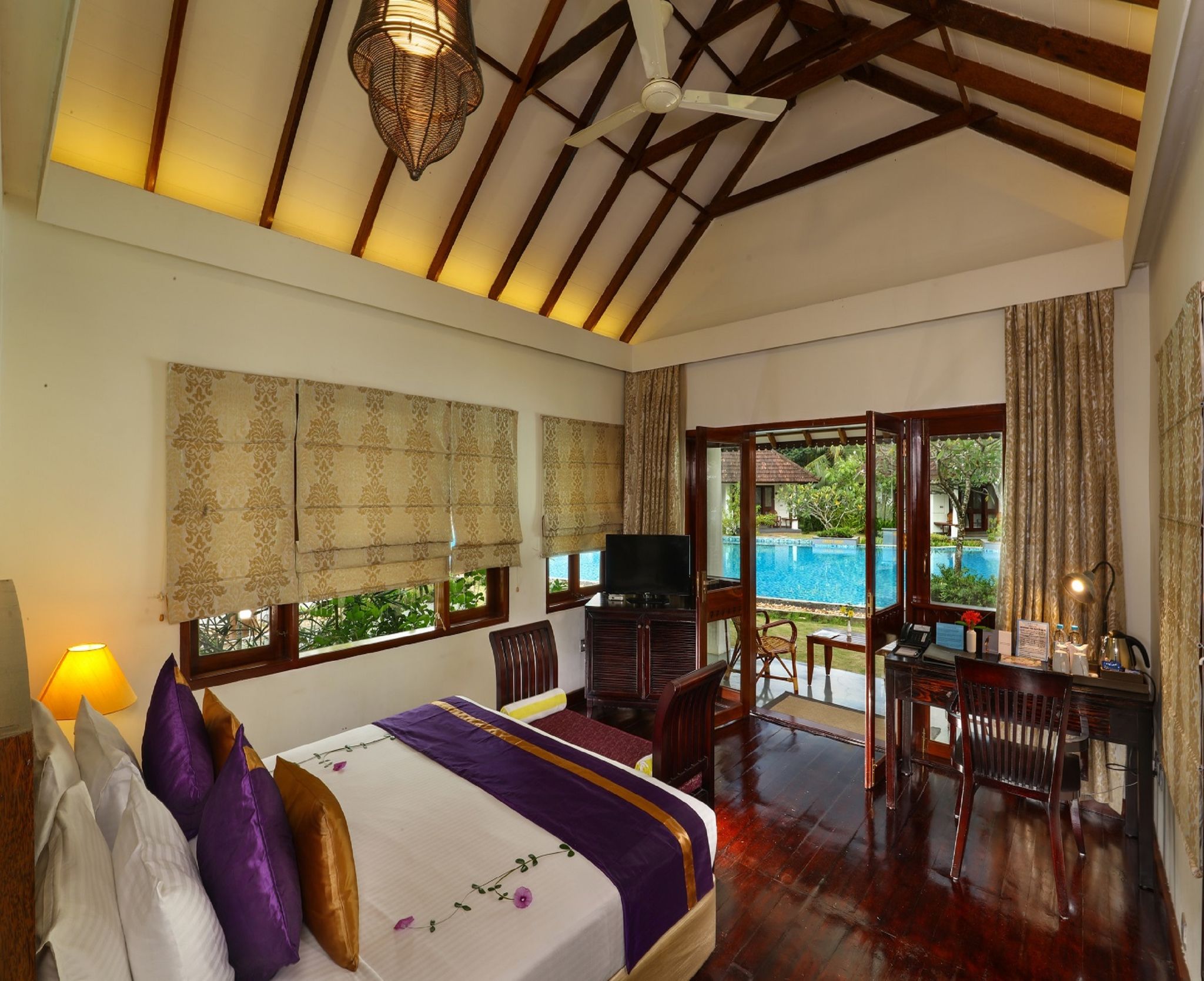 Villa, Lake View, Lakefront, Plunge Pool