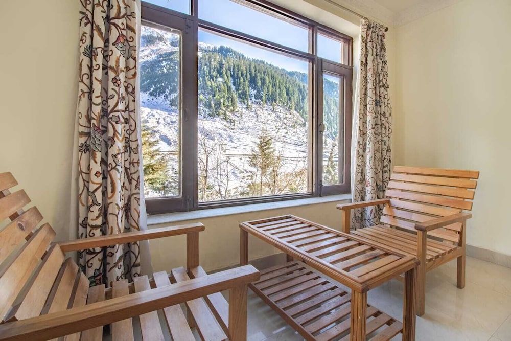 Hotel Czara Resort Sonmarg Deluxe Room, Mountain View 5