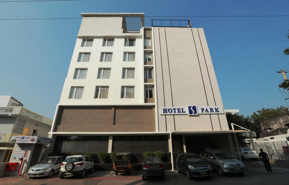 undefined Hotel S Park 2