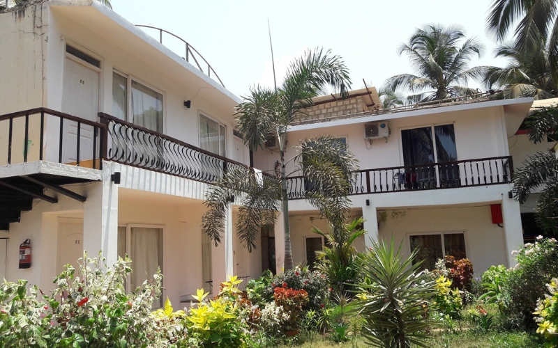 undefined Paparazzi Resort 6
