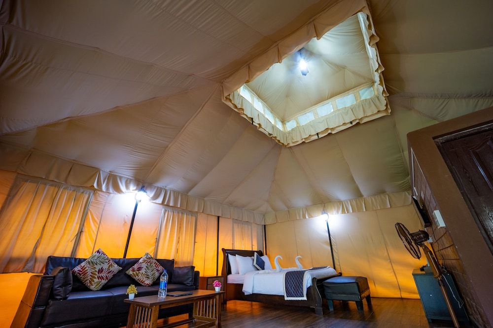 Three Hills Luxury Tent, Hill View 7