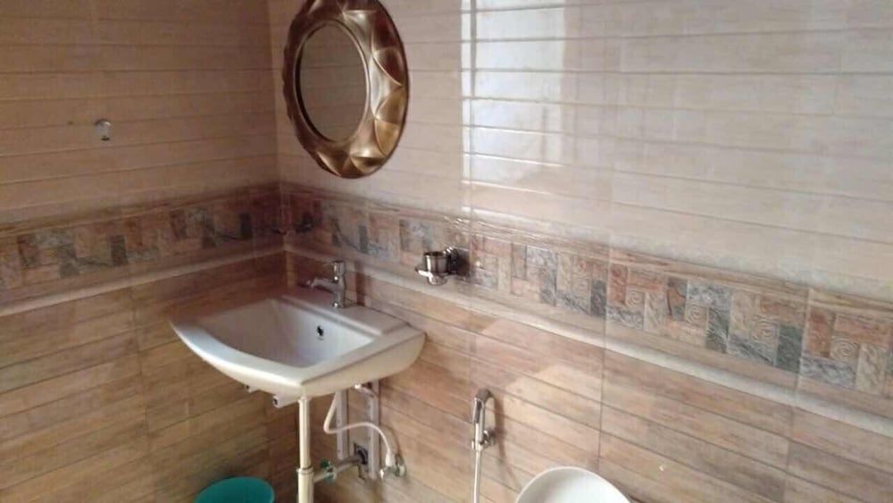 Three Hills Luxury Tent, Hill View 5