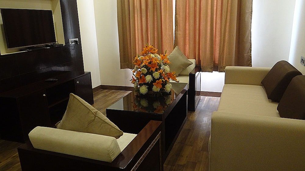 The Legend Hotel Premier Double Room, 1 Queen Bed, Non Smoking, City View 11