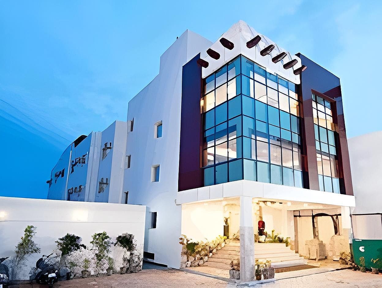 undefined Hotel Deviram Palace 7