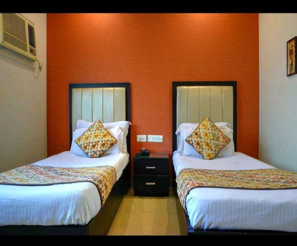 Hotel Deviram Palace  Deluxe Twin Room