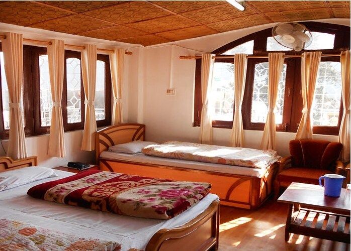 Deluxe Four Bed Room