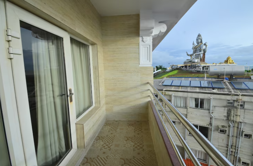 RNS Residency Pool View Superior AC Room