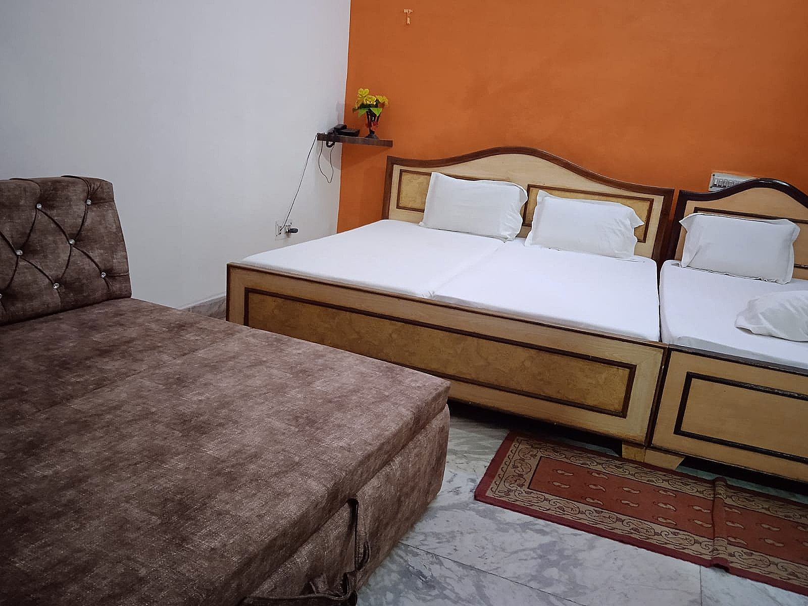 Family Triple Bed Room