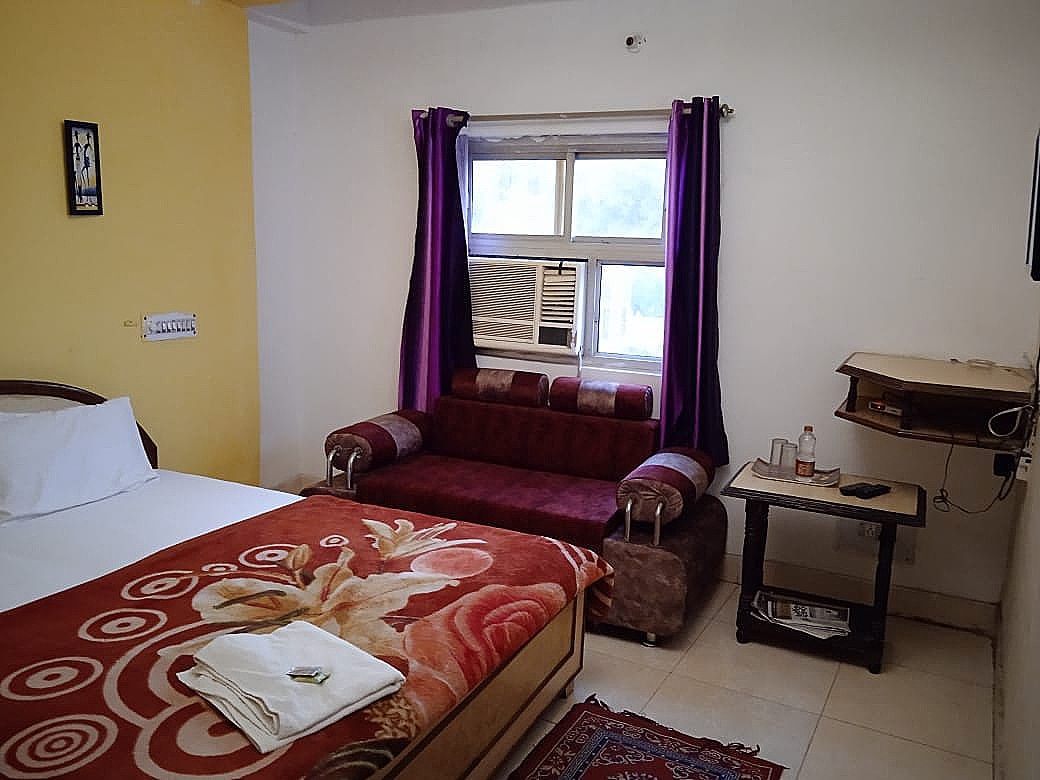 Deluxe Triple Bed Room