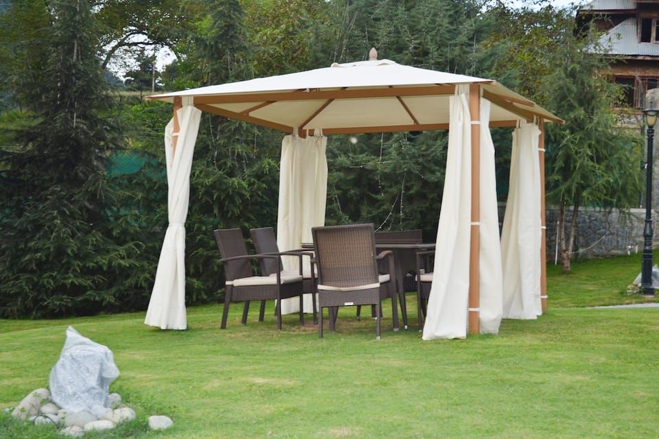 Outdoor Dinning Area