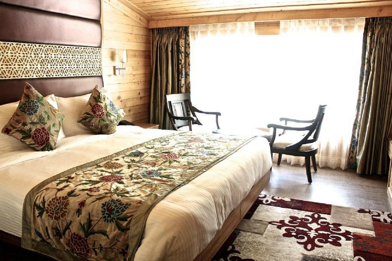 Silver Deluxe Room