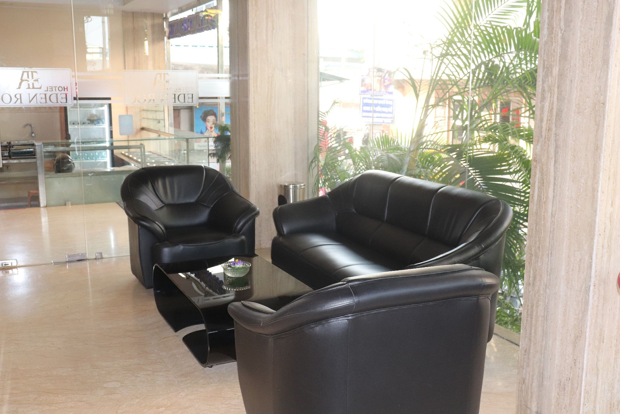 undefined Hotel Eden Roc 3