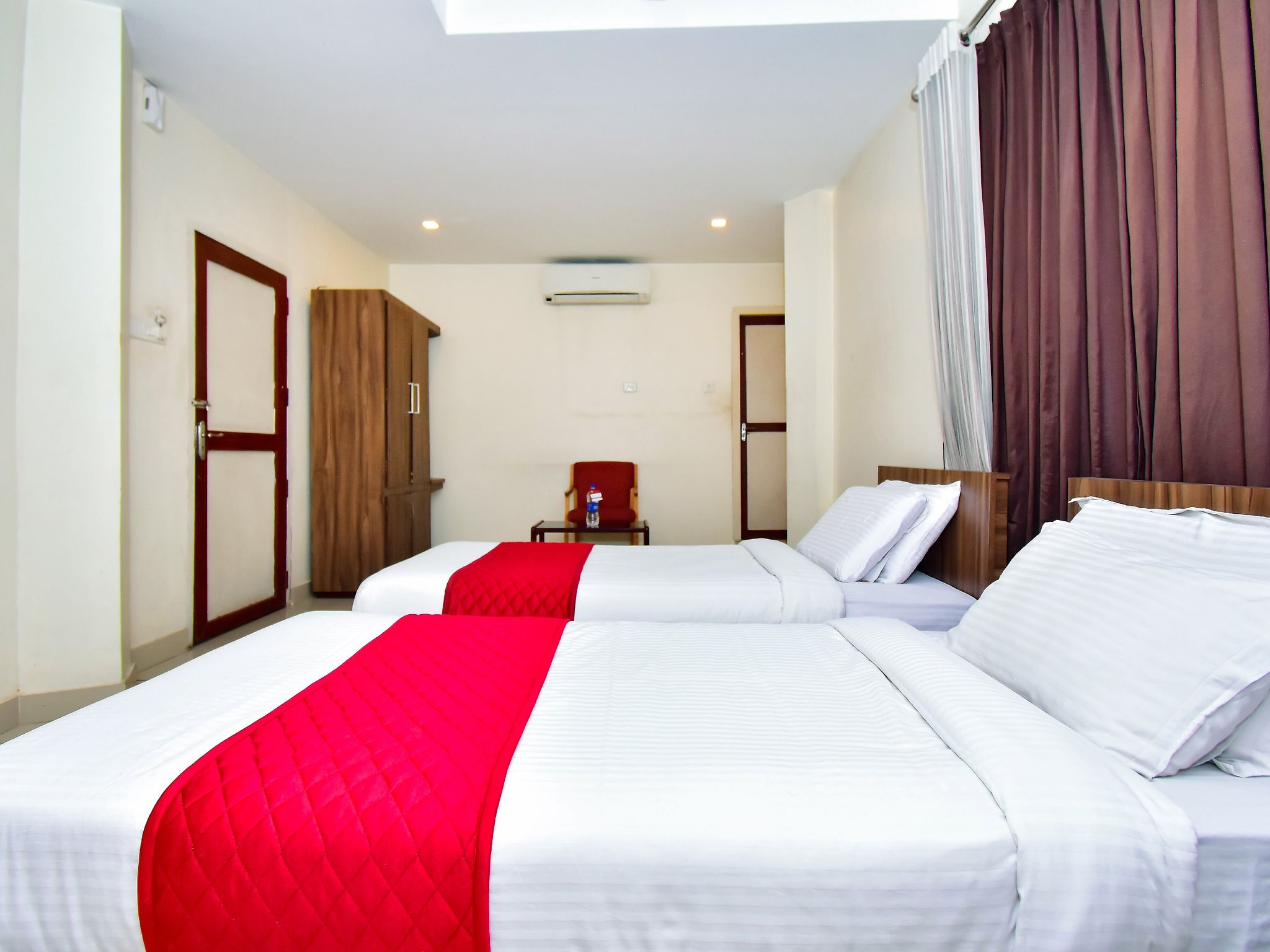 The Rubis Deluxe AC Room 10