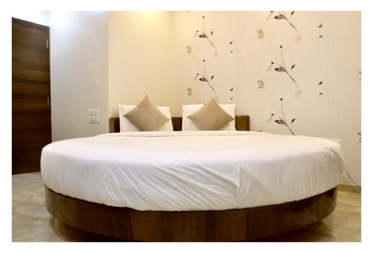 Deluxe Double Room - YCHS - Prepaid