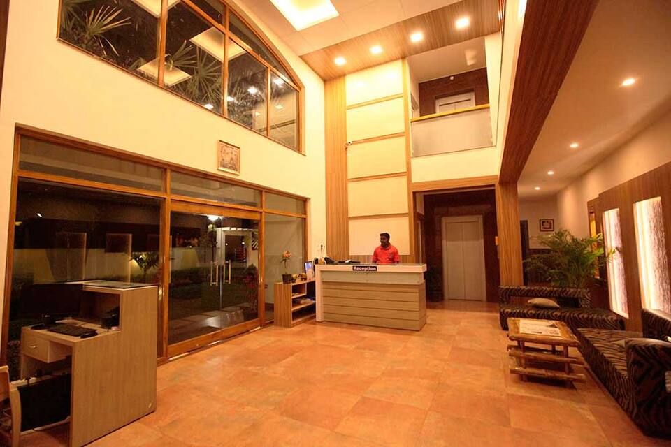 undefined Emerald Dove 2