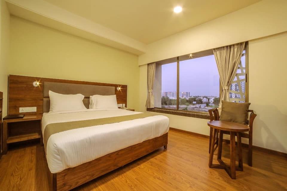 Premier Twin Image 1