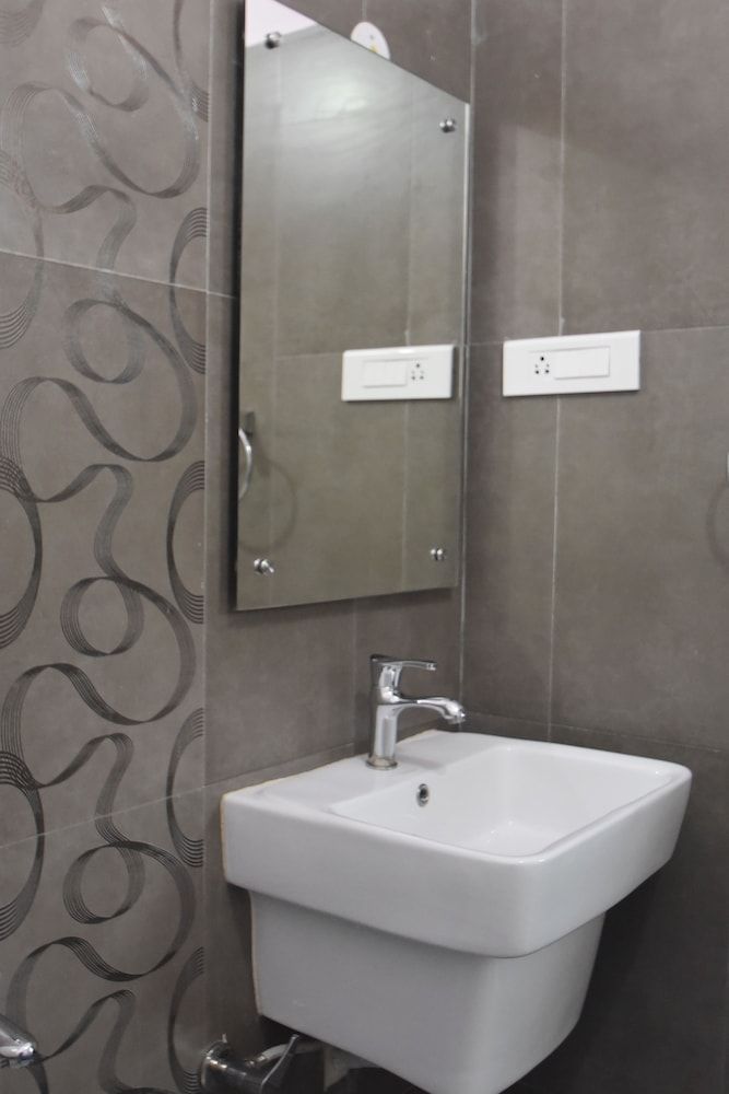 Temple Stays Executive Apartment, 2 Bedrooms, Non Smoking, Kitchen 7