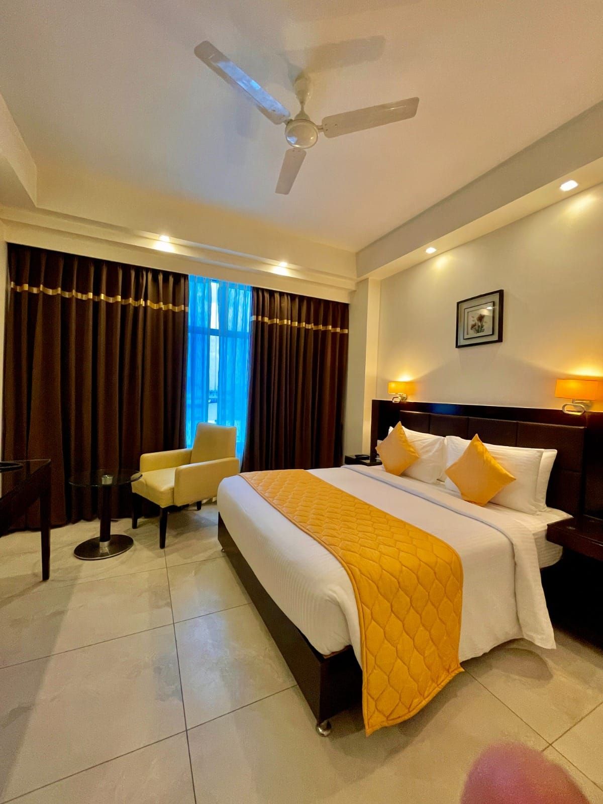 Best Western-Tirupati 1 King Bed, Non-Smoking, Superior Room, Smart Tv, Mini Bar, Wi-Fi, Coffee And Tea Maker 8