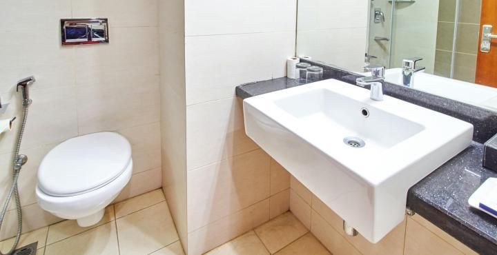 Best Western-Tirupati 1 King Bed, Non-Smoking, Superior Room, Smart Tv, Mini Bar, Wi-Fi, Coffee And Tea Maker 2