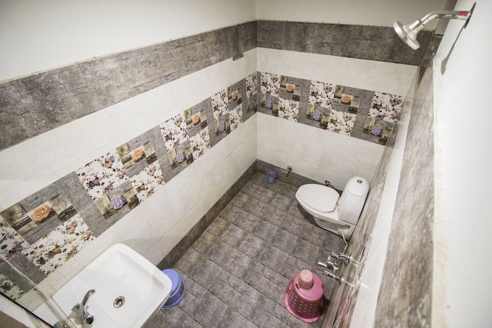 Ark Resorts Deluxe Room 16