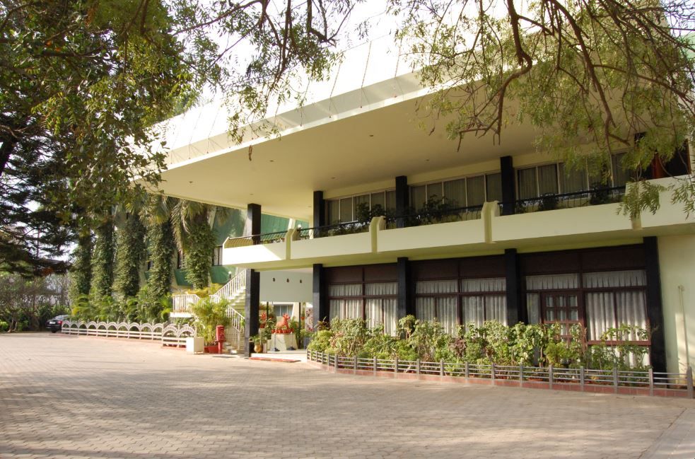 undefined Hotel Parisutham 7