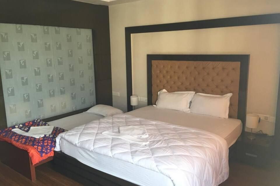 c6ee2724f33d793b2a1941c026bd388f