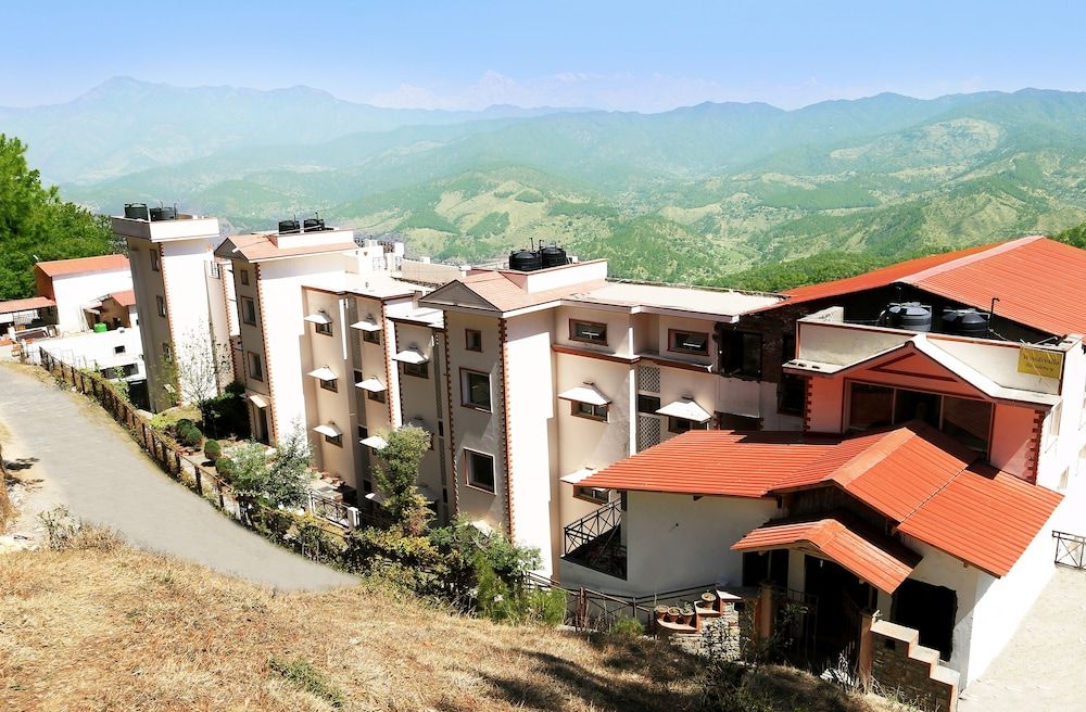 undefined Woods Villa Residency 2
