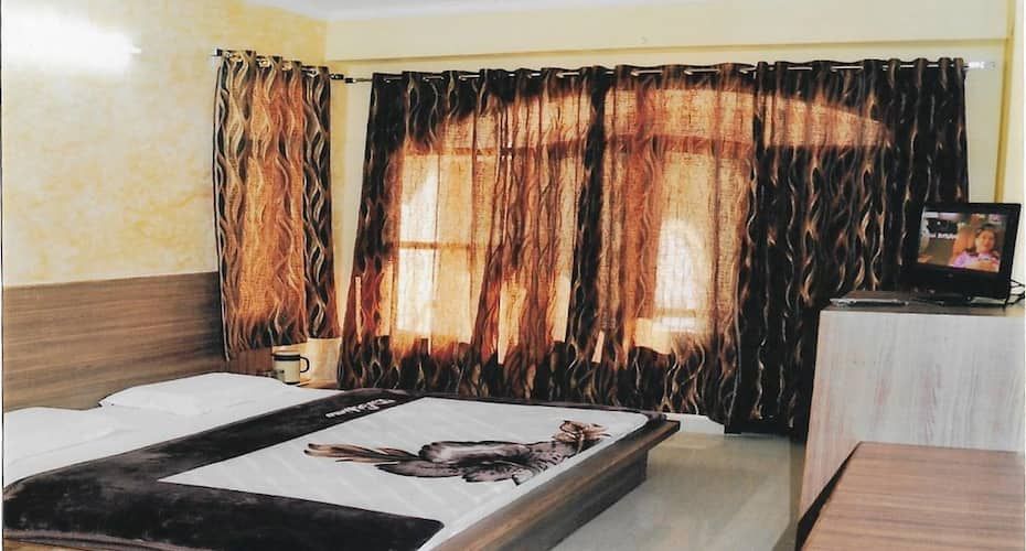 Deluxe Double Bed Non Ac Room