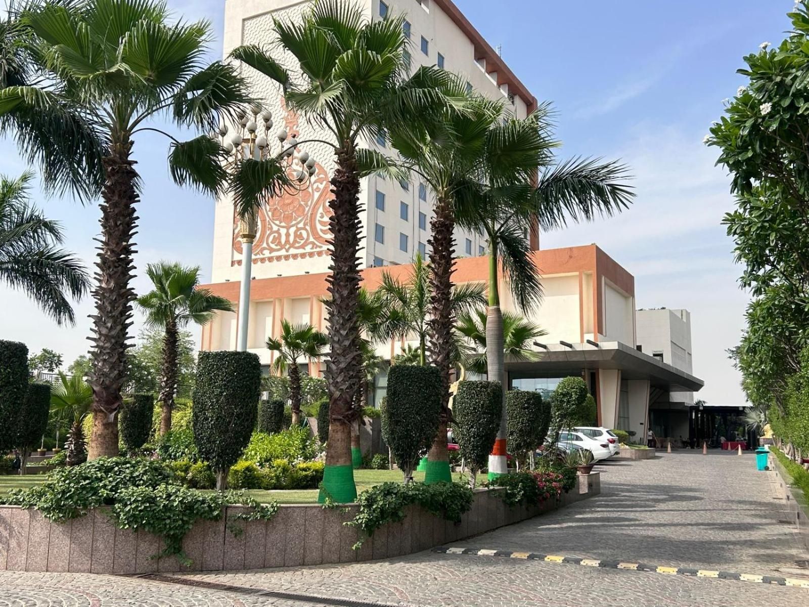 undefined Hotel Ramada Plaza 10