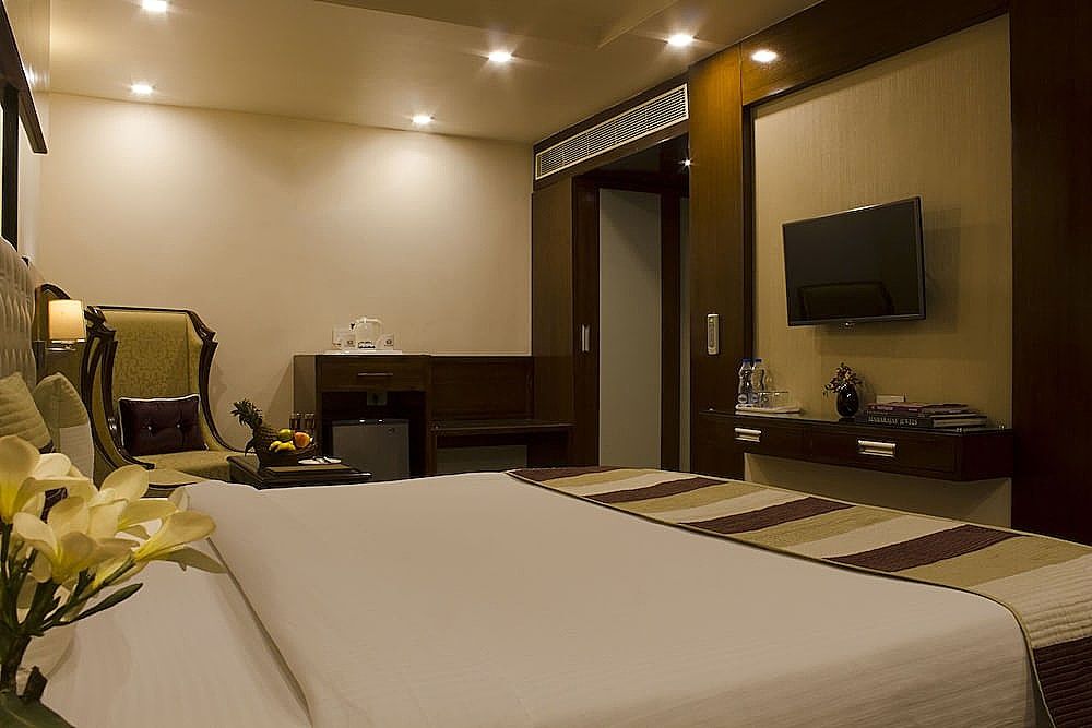 Signature Suite