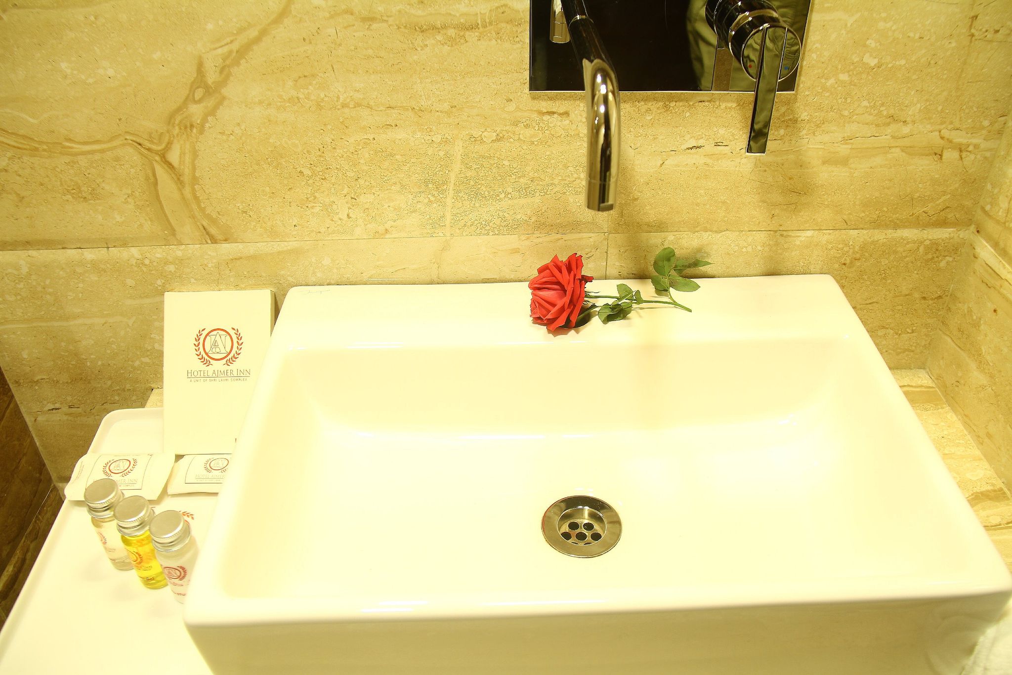 Hotel Ajmer Inn Deluxe Room 9