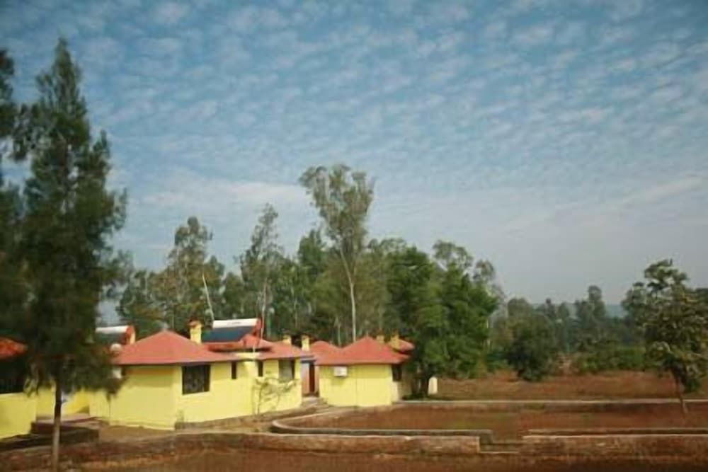 undefined Windsor Tiger Resort 6