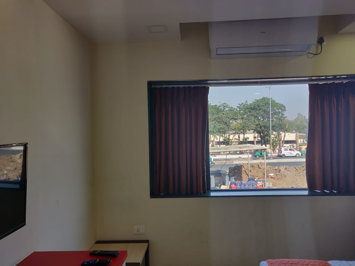 Deluxe Ac Room