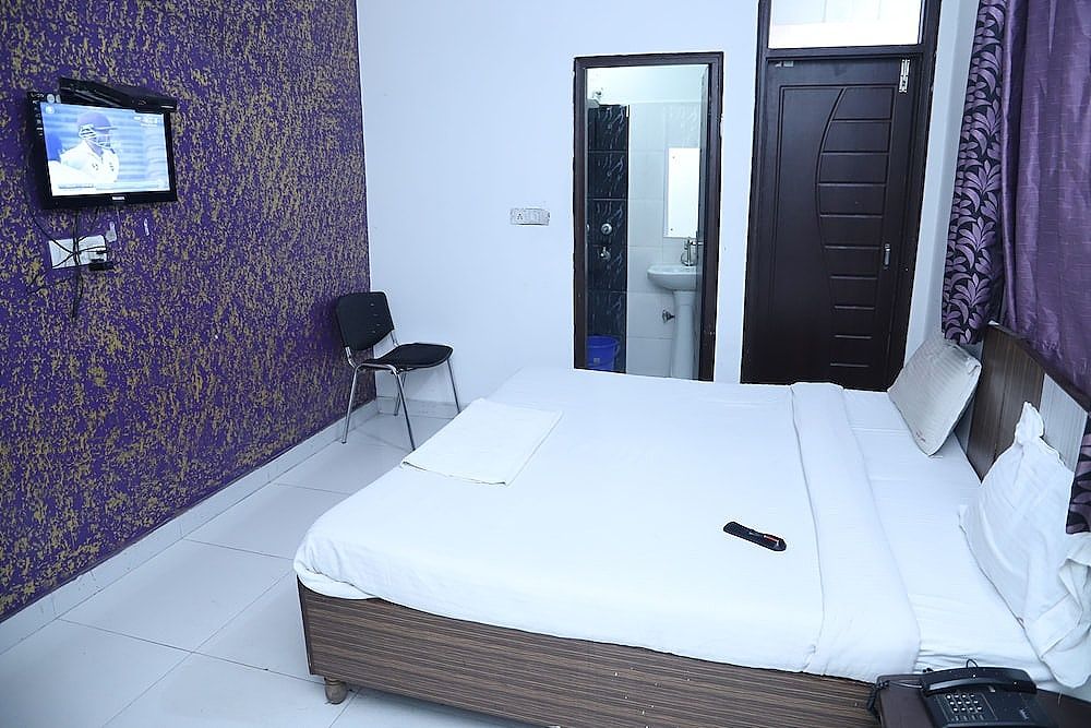 undefined Hotel Airport Land 7