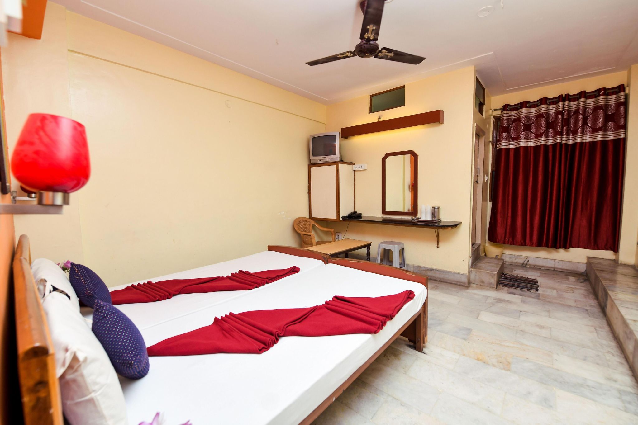 The Presidency Hotel Double Room Non AC 13