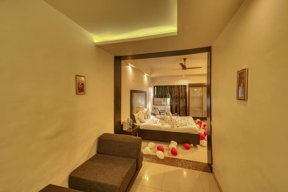 Hotel Ashwin Igatpuri, Pure Veg & Jain Food Deluxe A/C 17