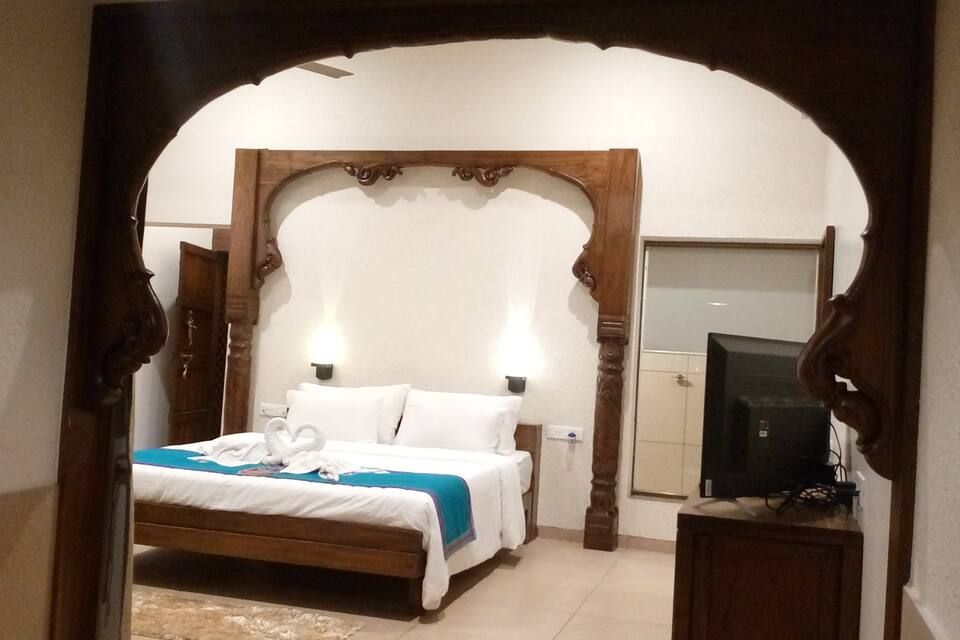 deluxe ac villa with