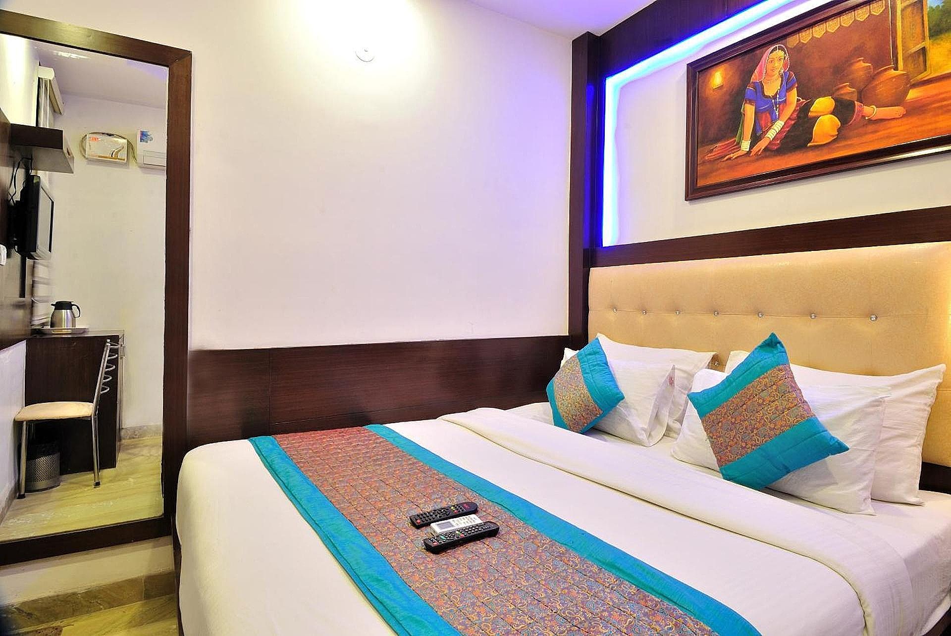 Hotel Nirmal Mahal Deluxe Room