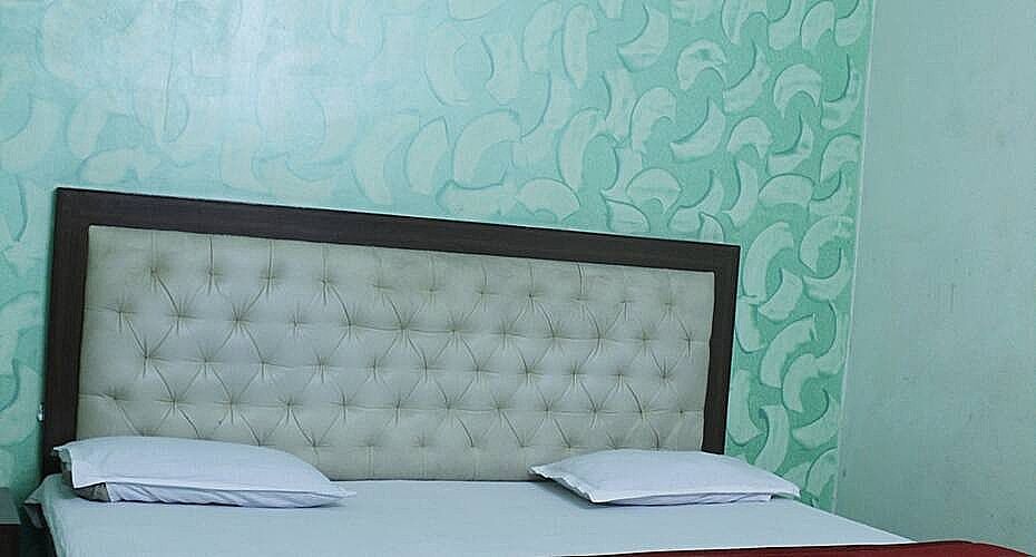 undefined Hotel Lucky Plaza 8