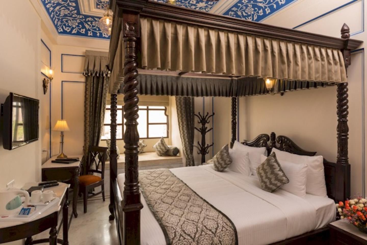 PRESIDENTIAL DELUXE TRIPLE ROOM