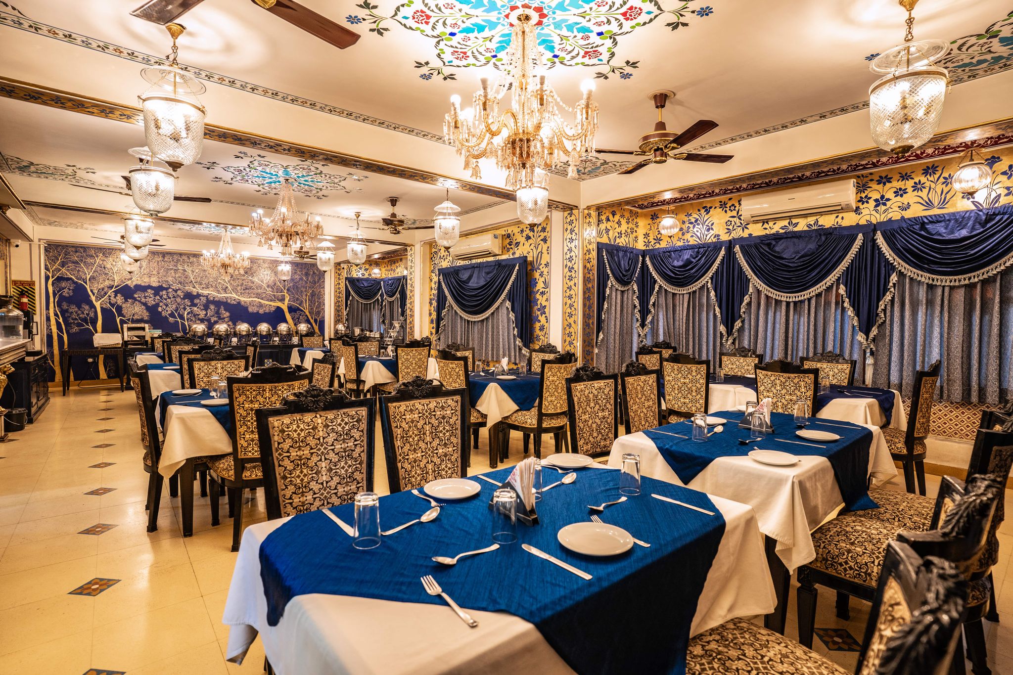 Food & Dining