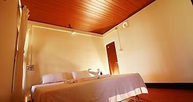 PREMIUM ROOM WITH LAKE VIEW