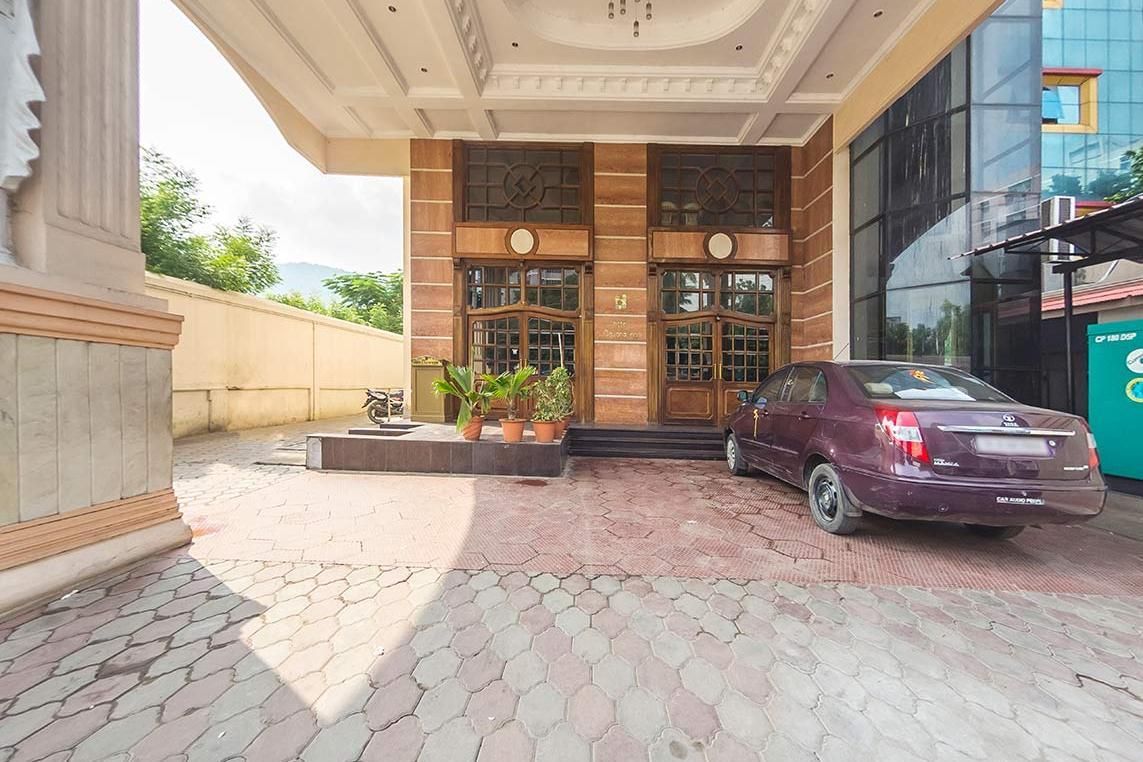 undefined Hotel Aavanaa Inn 6