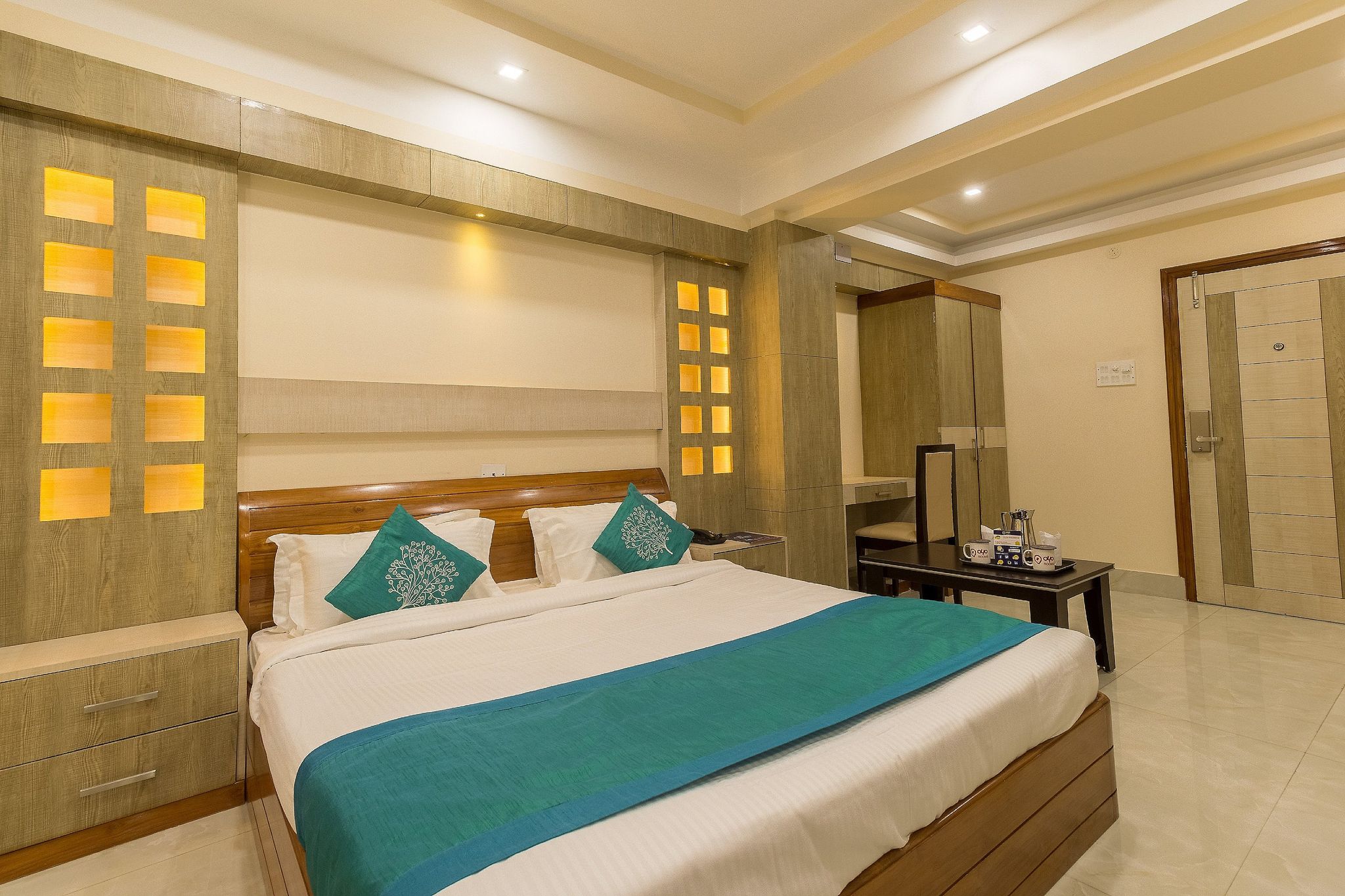 Hotel D Sapphire Standard Room 2