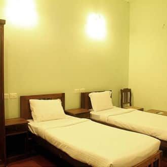 Lakshmi Vilas Heritage Hotel Deluxe - Heritage with Garden View 20